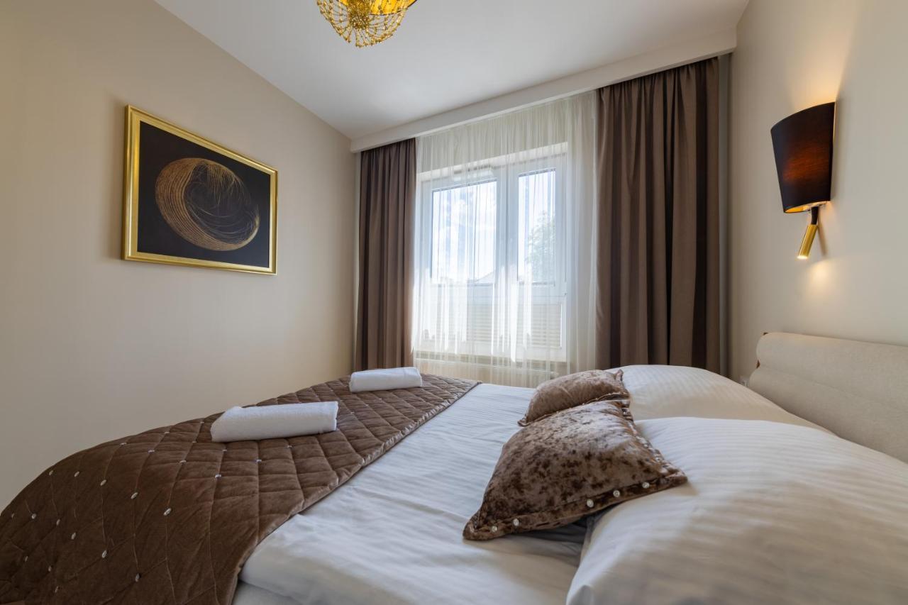 Apartament Luxury Two-Bedroom เบียวิสตอก ภายนอก รูปภาพ