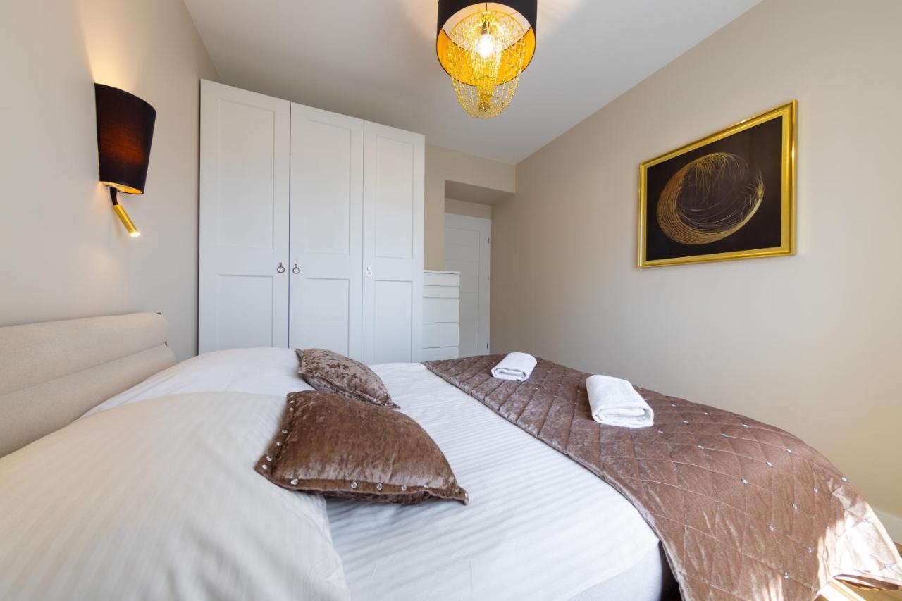 Apartament Luxury Two-Bedroom เบียวิสตอก ภายนอก รูปภาพ